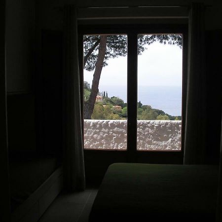 Residence I Pini Capoliveri  Extérieur photo